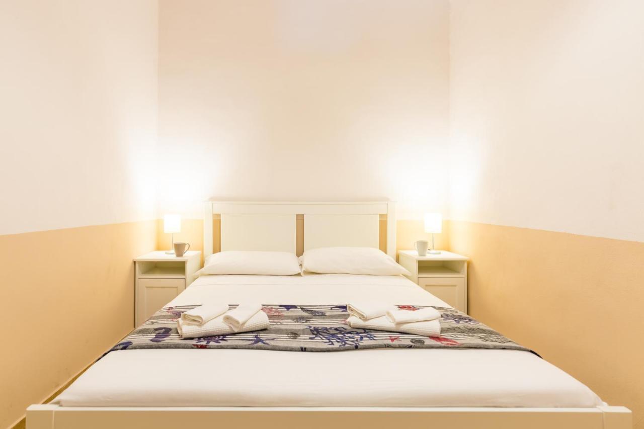 Tizzano House - La Marina Leilighet Procida Eksteriør bilde