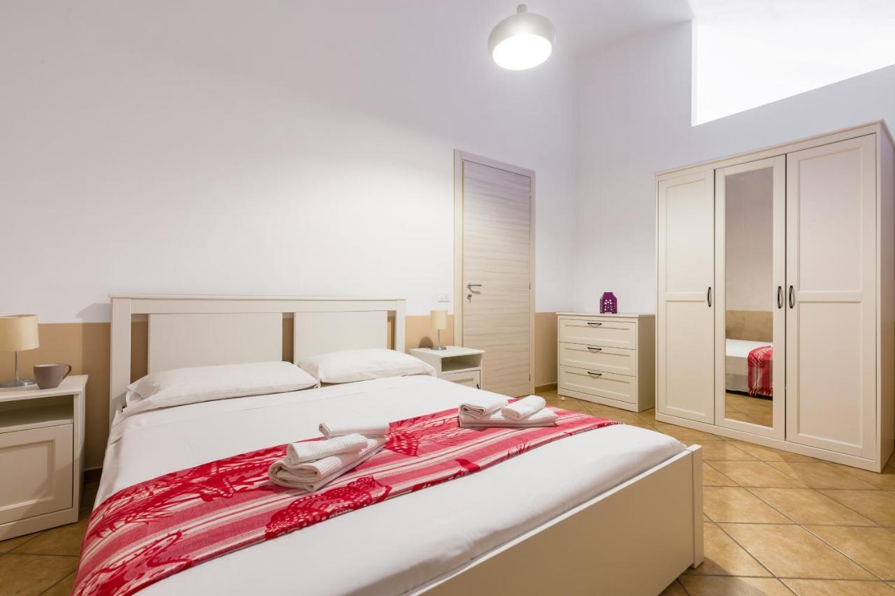 Tizzano House - La Marina Leilighet Procida Eksteriør bilde