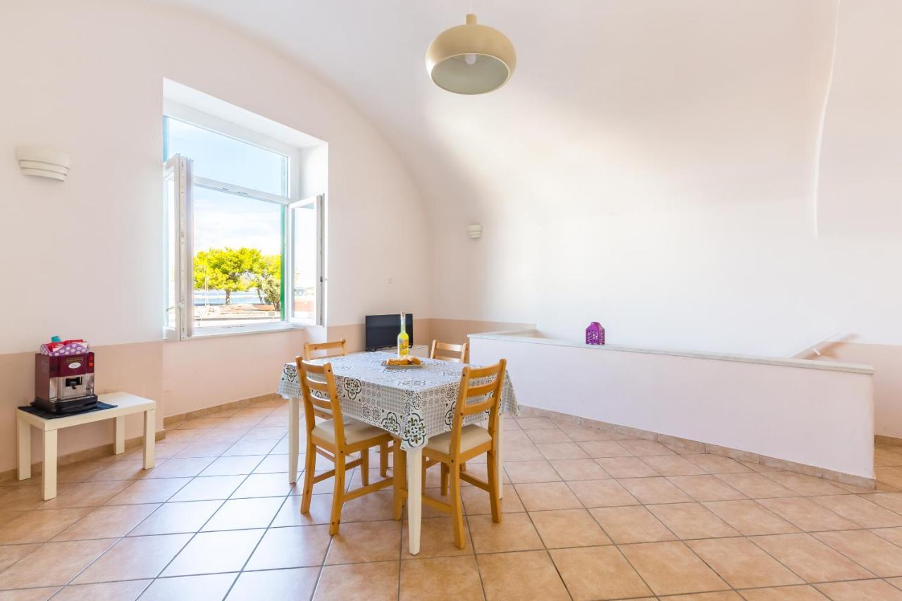 Tizzano House - La Marina Leilighet Procida Eksteriør bilde